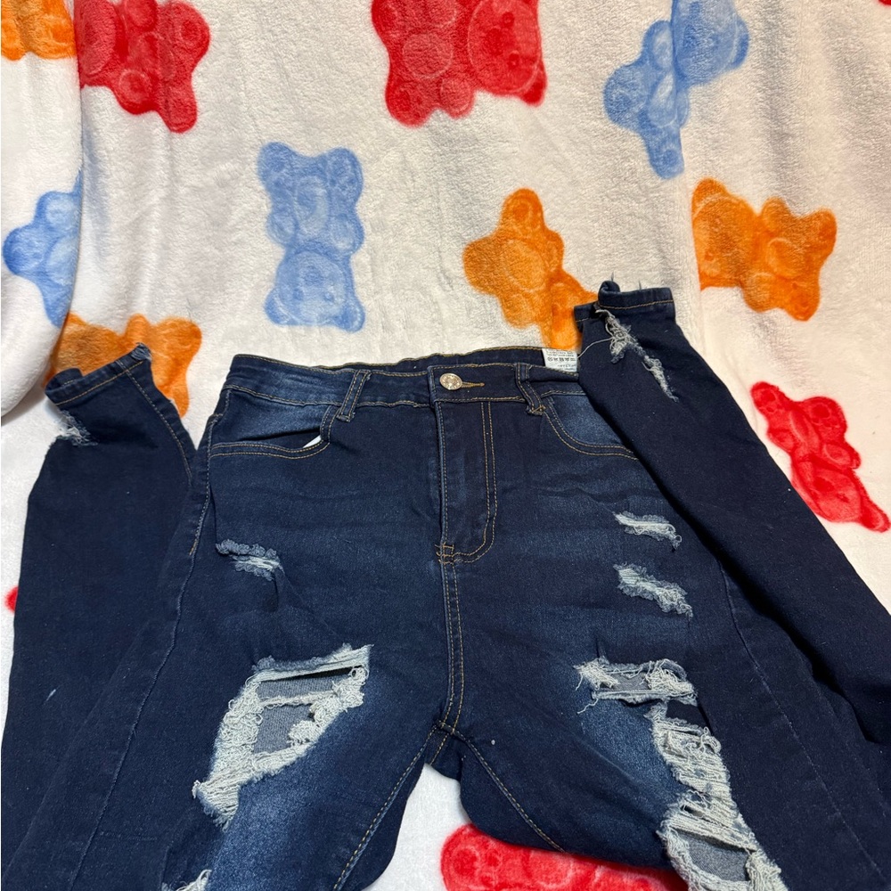 SHEIN Navy Ripped Ankle Jeans